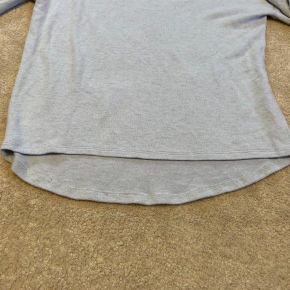 Red Haute NWT Soft Icy Blue and Navy Mock Turtleneck Sweater Size S - Picture 6 of 14